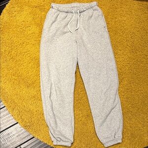 Old Navy gray cuffed sweatpants